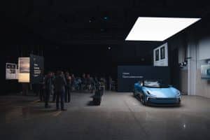 سقف کشسان ترنسپرنت در نمایشگاه خودرو